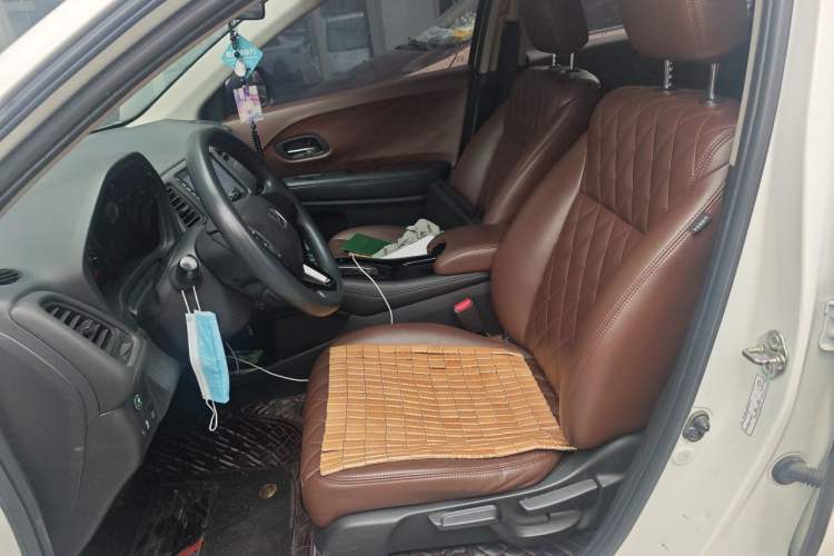 Used Honda Vezel 2020 1.5L CVT Pioneer Edition Left Front Seat