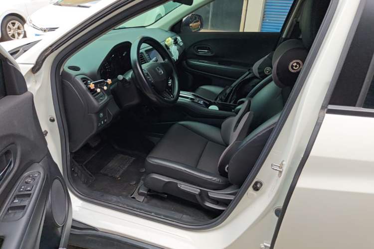 Used Honda Vezel 2020 1.5L CVT Pioneer Edition Left Front Seat