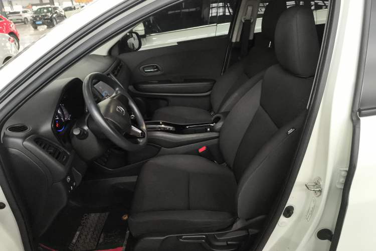 Used Honda Vezel 2020 1.5L CVT Elite Edition Left Front Seat