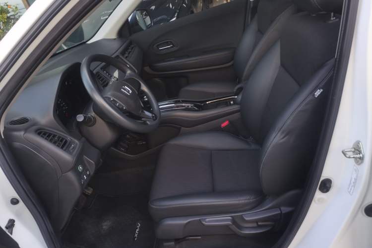 Used Honda Vezel 2020 1.5L CVT Pioneer Edition Left Front Seat