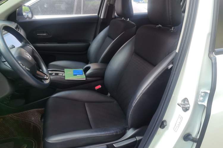 Used Honda Vezel 2020 1.5L CVT Pioneer Edition Left Front Seat