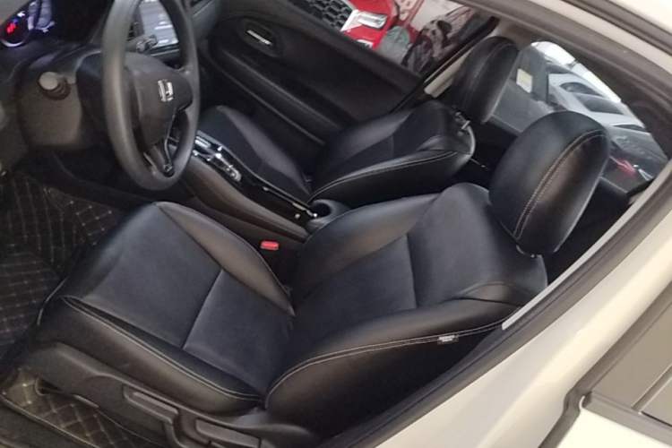 Used Honda Vezel 2020 1.5L CVT Elite Edition Left Front Seat
