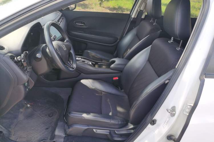 Used Honda Vezel 2020 1.5L CVT Pioneer Edition Left Front Seat
