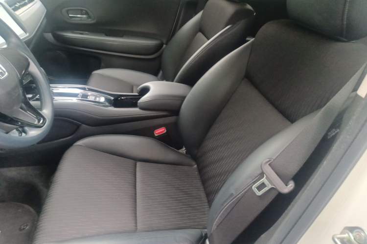 Used Honda Vezel 2020 1.5L CVT Pioneer Edition Left Front Seat