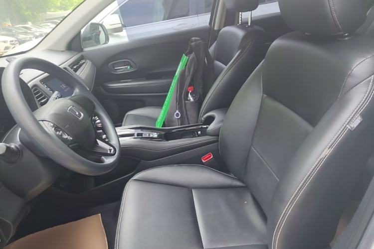 Used Honda Vezel 2020 1.5L CVT Pioneer Edition Left Front Seat