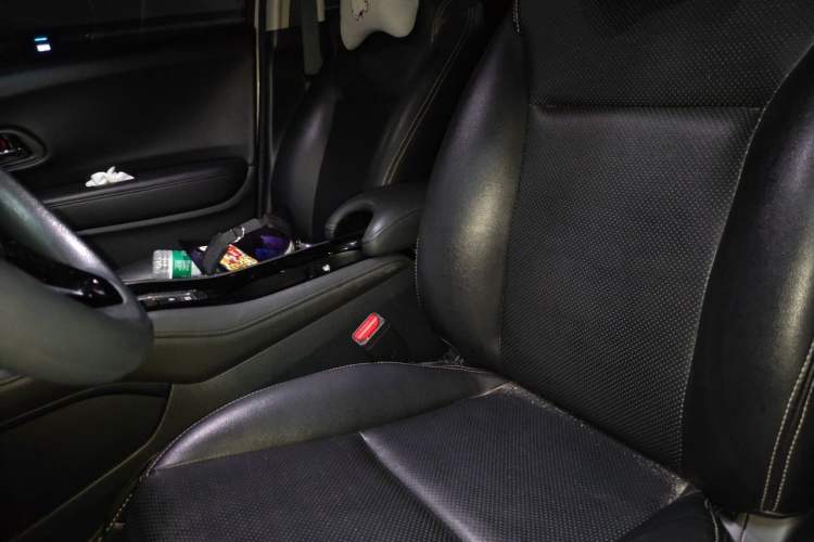 Used Honda Vezel 2020 1.5L CVT Elite Edition Left Front Seat
