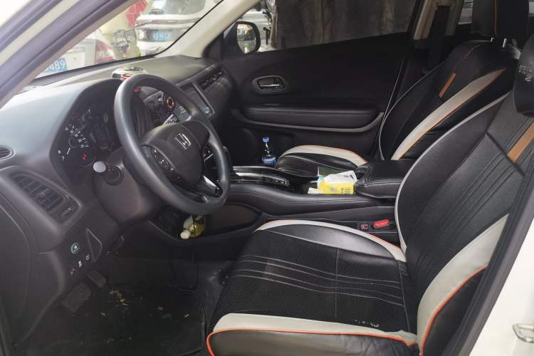 Used Honda Vezel 2020 220 TURBO CVT Elite Edition Left Front Seat