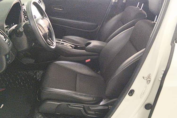 Used Honda Vezel 2020 1.5L CVT Pioneer Edition Left Front Seat