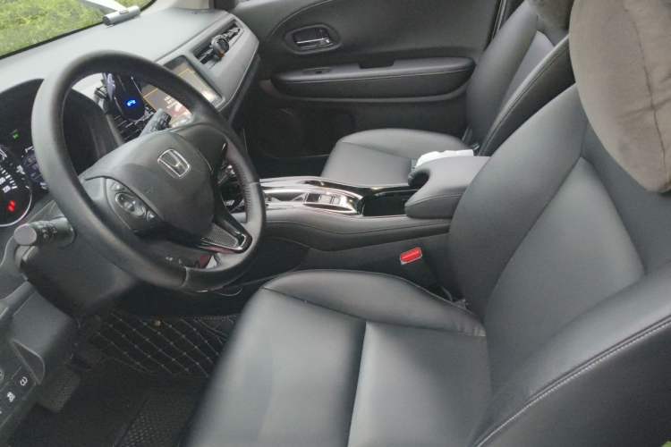 Used Honda Vezel 2020 1.5L CVT Luxury Edition Left Front Seat