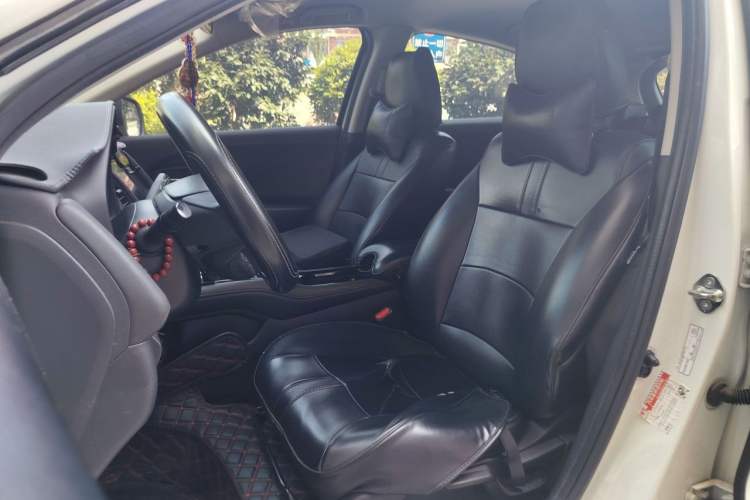 Used Honda Vezel 2020 220 TURBO CVT Elite Edition Left Front Seat