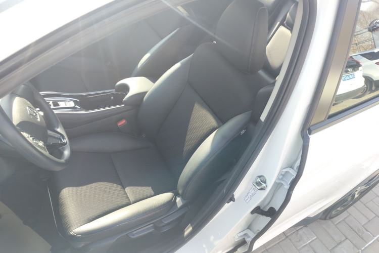 Used Honda Vezel 2020 1.5L CVT Pioneer Edition Left Front Seat