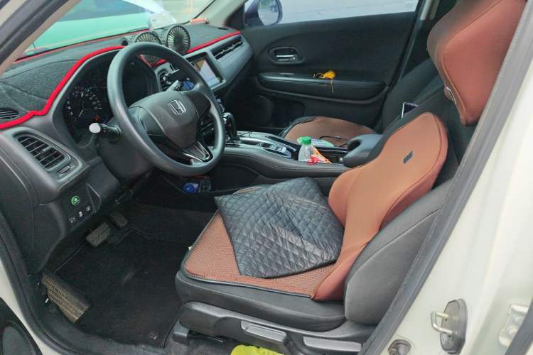 Used Honda Vezel 2020 1.5L CVT Elite Edition Left Front Seat