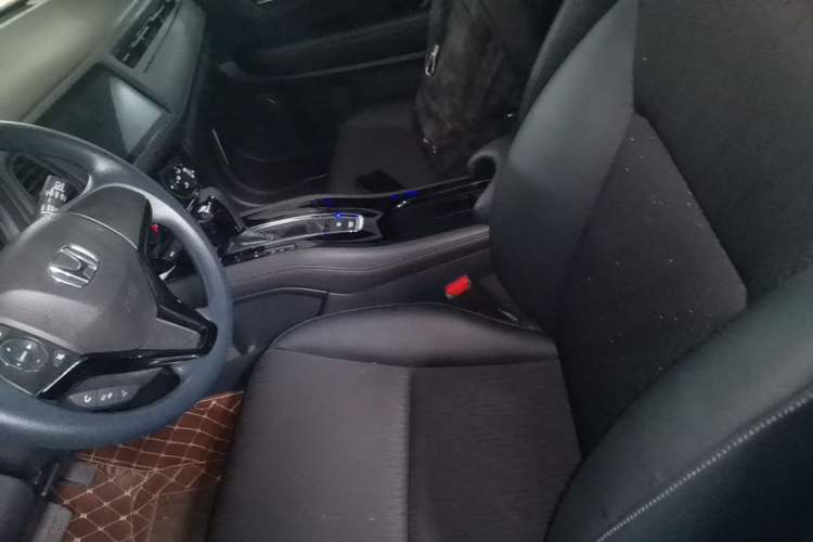 Used Honda Vezel 2020 1.5L CVT Pioneer Edition Left Front Seat