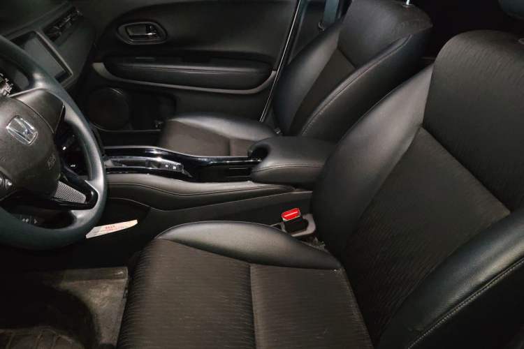 Used Honda Vezel 2020 1.5L CVT Pioneer Edition Left Front Seat