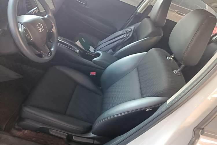 Used Honda Vezel 2020 1.5L CVT Pioneer Edition Left Front Seat