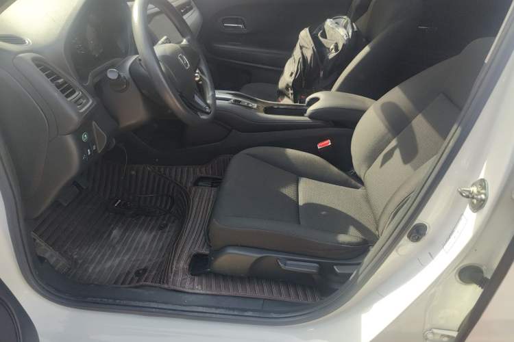 Used Honda Vezel 2020 1.5L CVT Elite Edition Left Front Seat