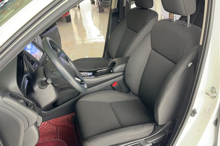 Used Honda Vezel 2020 1.5L CVT Elite Edition Left Front Seat
