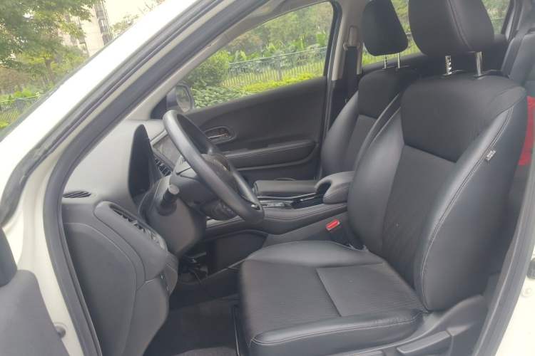 Used Honda Vezel 2020 1.5L CVT Pioneer Edition Left Front Seat