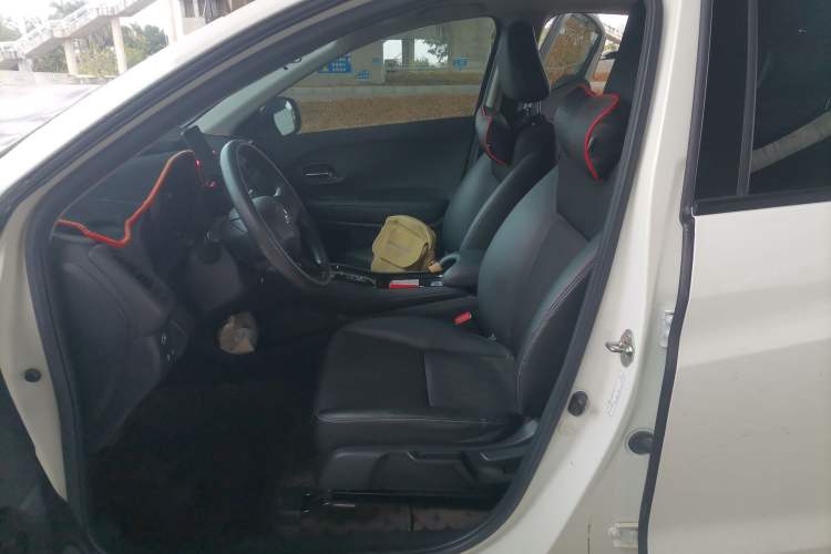 Used Honda Vezel 2020 1.5L CVT Pioneer Edition Left Front Seat