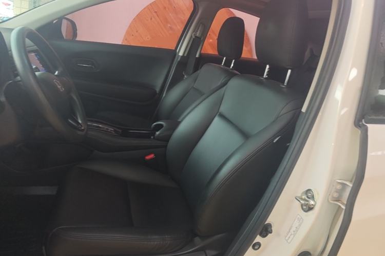 Used Honda Vezel 2020 1.5L CVT Elite Edition Left Front Seat