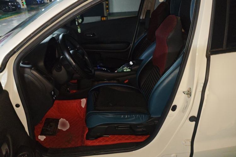 Used Honda Vezel 2020 1.5L CVT Elite Edition Left Front Seat
