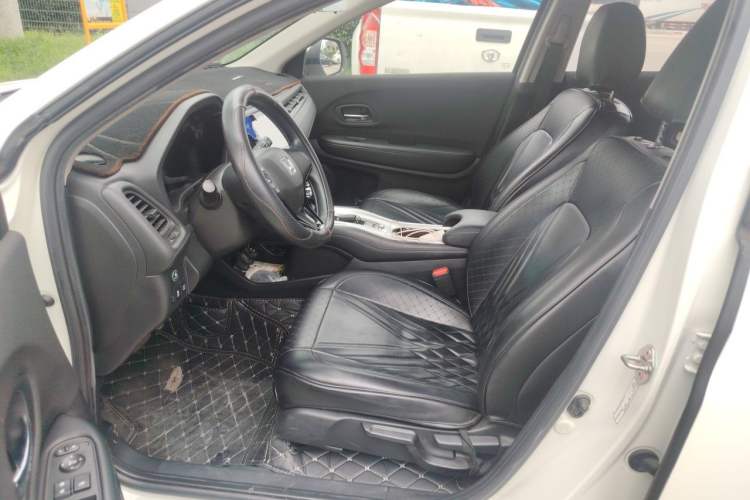 Used Honda Vezel 2020 1.5L CVT Pioneer Edition Left Front Seat