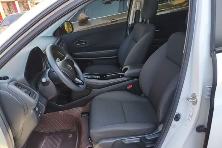 Used Honda Vezel 2020 1.5L CVT Elite Edition Left Front Seat