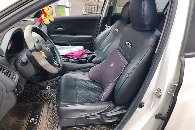 Used Honda Vezel 2020 1.5L CVT Elite Edition Left Front Seat