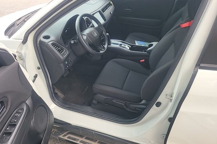 Used Honda Vezel 2020 1.5L CVT Elite Edition Left Front Seat