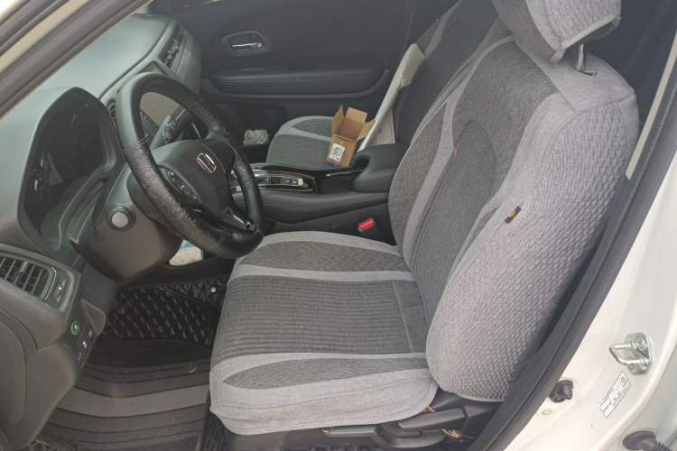 Used Honda Vezel 2020 220 TURBO CVT Elite Edition Left Front Seat
