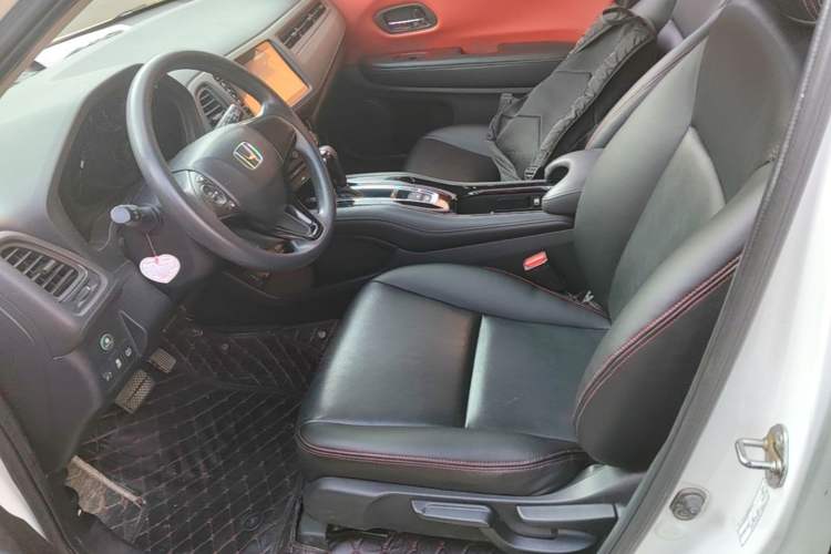 Used Honda Vezel 2020 1.5L CVT Pioneer Edition Left Front Seat