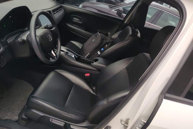 Used Honda Vezel 2020 1.5L CVT Elite Edition Left Front Seat