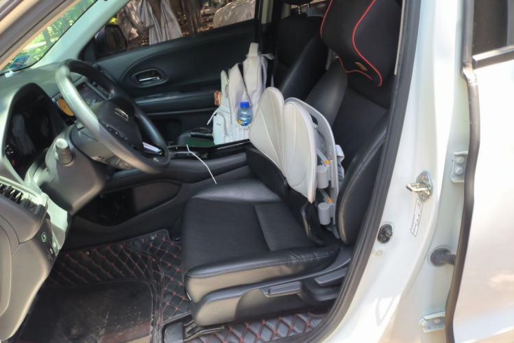 Used Honda Vezel 2020 1.5L CVT Luxury Edition Left Front Seat