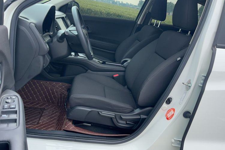 Used Honda Vezel 2020 1.5L CVT Elite Edition Left Front Seat