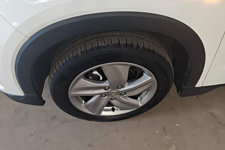 Used Honda Vezel 2020 1.5L CVT Elite Edition Left Front Wheel Hub