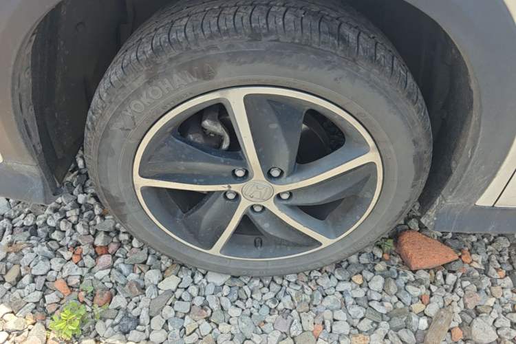 Used Honda Vezel 2020 220 TURBO CVT Luxury Edition Left Front Wheel Hub