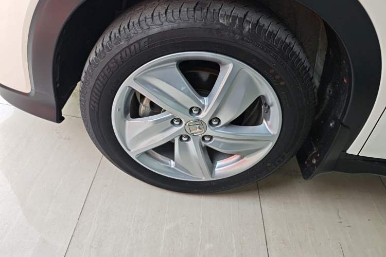 Used Honda Vezel 2020 220 TURBO CVT Elite Edition Left Front Wheel Hub