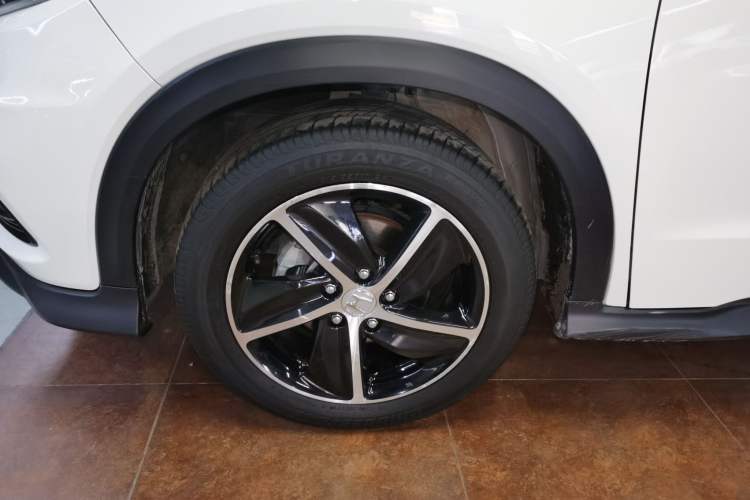 Used Honda Vezel 2020 1.5L CVT Luxury Edition Left Front Wheel Hub