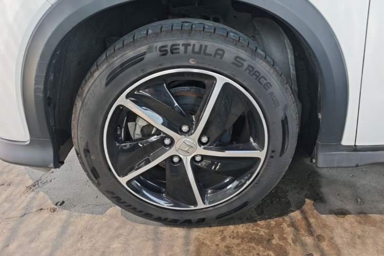 Used Honda Vezel 2020 1.5L CVT Luxury Edition Left Front Wheel Hub