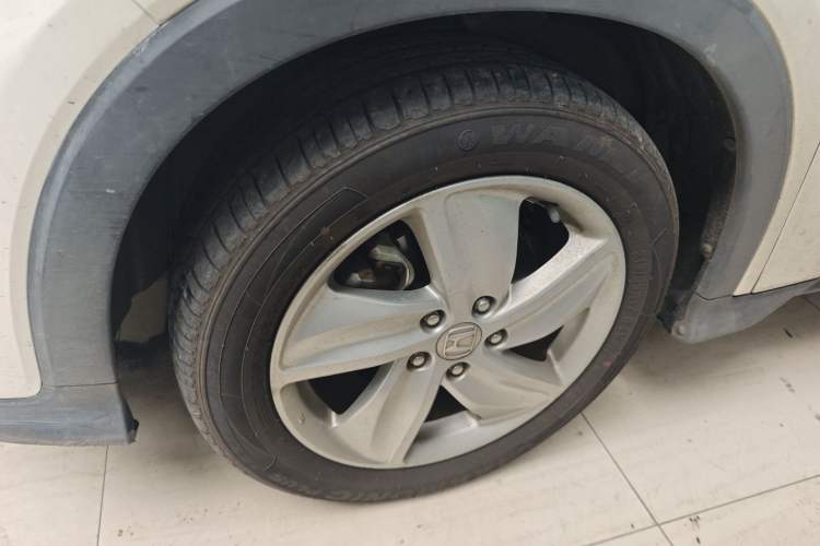 Used Honda Vezel 2020 220 TURBO CVT Elite Edition Left Front Wheel Hub