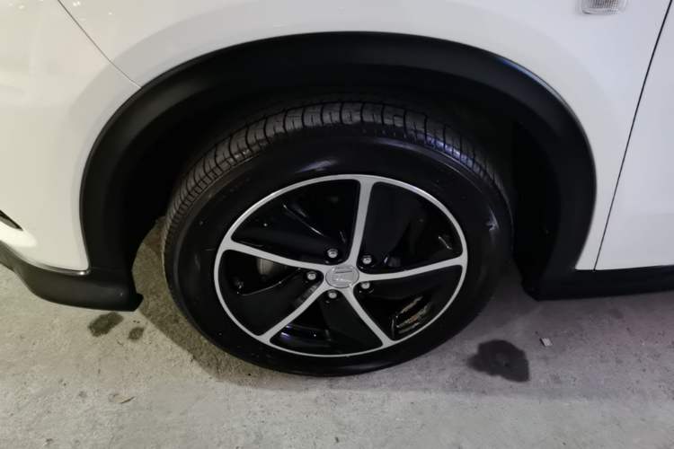 Used Honda Vezel 2020 1.5L CVT Pioneer Edition Left Front Wheel Hub