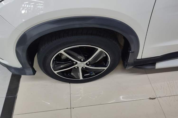 Used Honda Vezel 2020 1.5L CVT Luxury Edition Left Front Wheel Hub