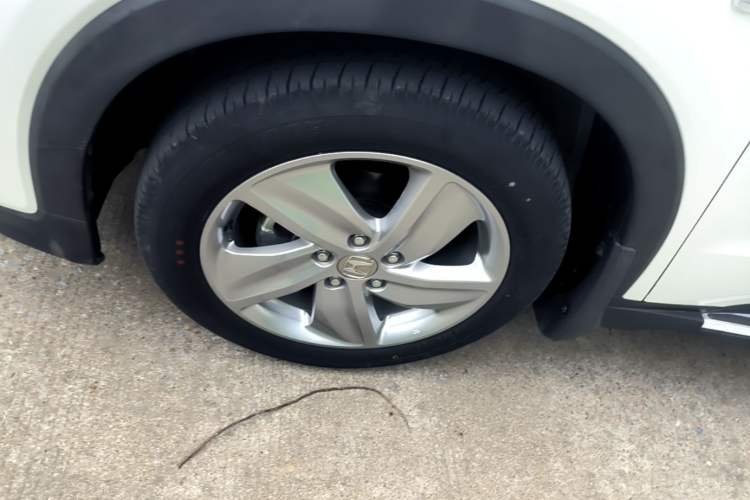 Used Honda Vezel 2020 1.5L CVT Elite Edition Left Front Wheel Hub