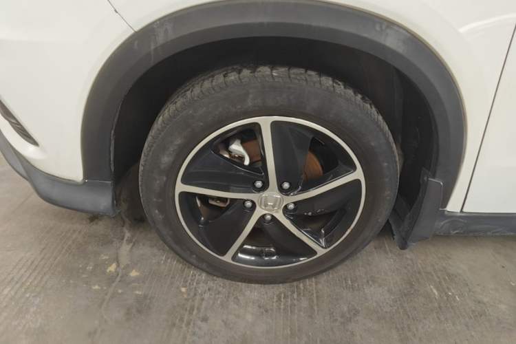 Used Honda Vezel 2020 220 TURBO CVT Luxury Edition Left Front Wheel Hub