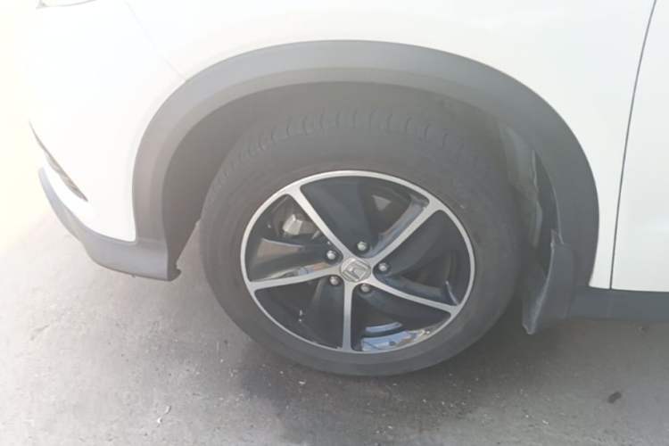Used Honda Vezel 2020 220 TURBO CVT Luxury Edition Left Front Wheel Hub