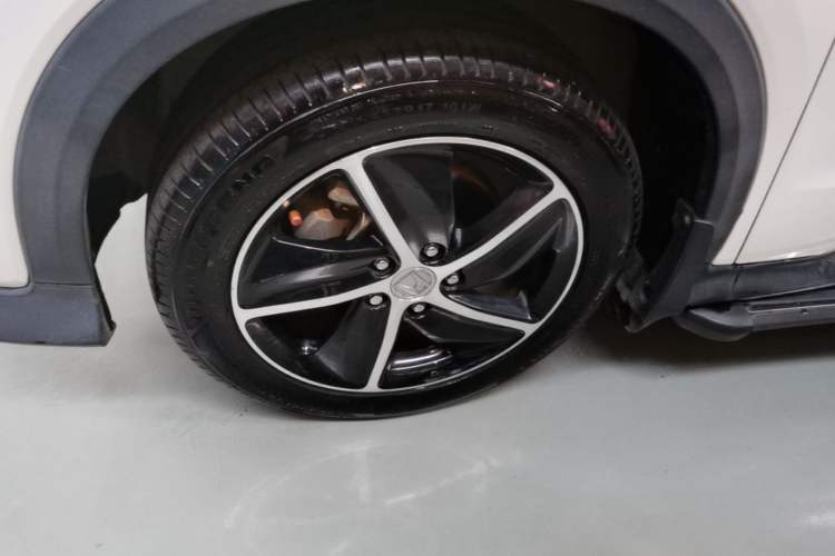 Used Honda Vezel 2020 220 TURBO CVT Luxury Edition Left Front Wheel Hub