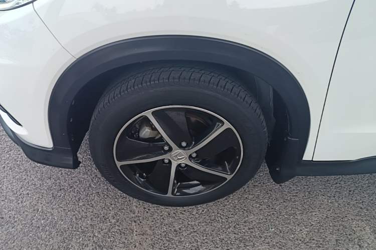 Used Honda Vezel 2020 1.5L CVT Luxury Edition Left Front Wheel Hub