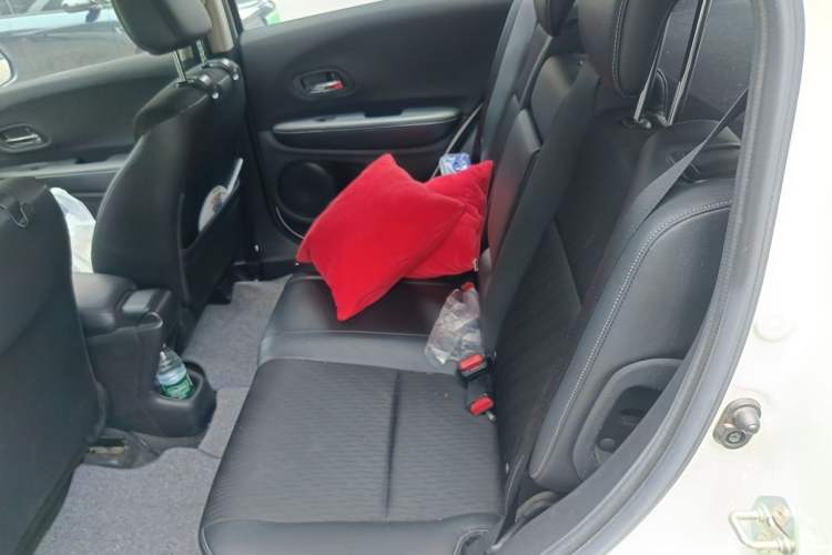 Used Honda Vezel 2020 1.5L CVT Pioneer Edition Left Rear Seat