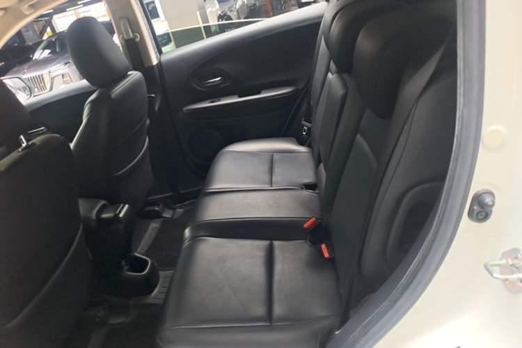 Used Honda Vezel 2020 220 TURBO CVT Elite Edition Left Rear Seat