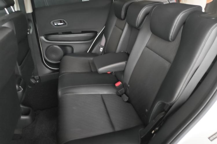 Used Honda Vezel 2020 1.5L CVT Pioneer Edition Left Rear Seat